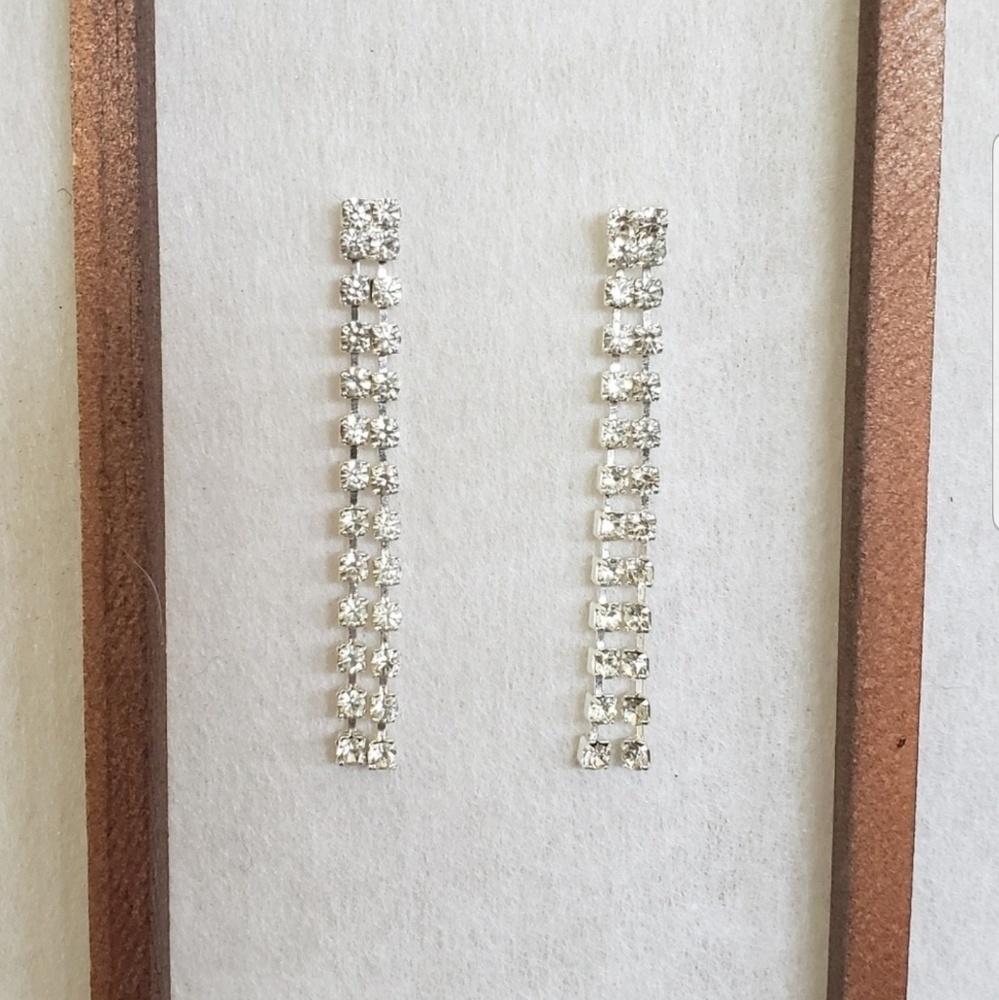 Irresistibly Sexy Tease Dangling Earrings